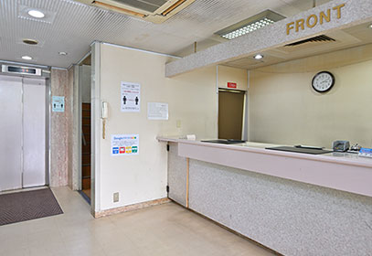 写真：フロント