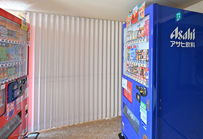 写真：自販機コーナー